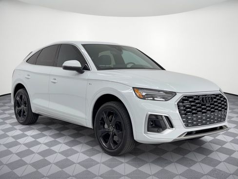 Used 2023 Audi Q5 2.0T Premium Plus w/ Premium Plus Package AWD/4WD image 7