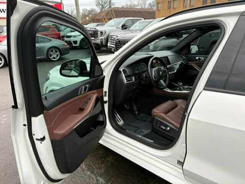 Used 2020 BMW X5 xDrive40i w/ M Sport Package image 9