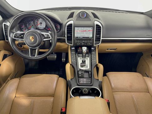 Certified 2016 Porsche Cayenne S w/ Premium Package AWD/4WD image 17
