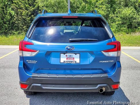 Used 2022 Subaru Forester Limited AWD/4WD image 5