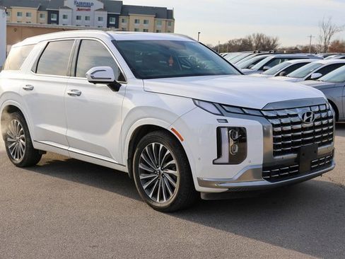 Used 2023 Hyundai Palisade Calligraphy w/ Winter Package image 1