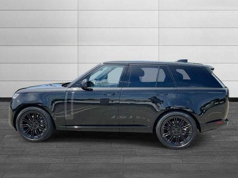 Certified 2026 Land Rover Range Rover SE AWD/4WD image 2