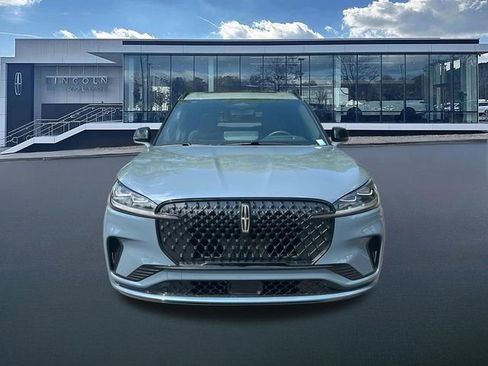 New 2026 Lincoln Aviator Reserve AWD/4WD image 2