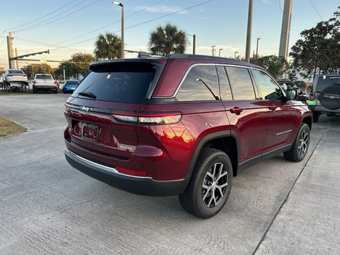 New 2025 Jeep Grand Cherokee Limited image 5