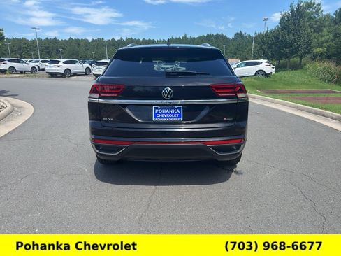 Used 2020 Volkswagen Atlas Cross Sport SE w/ Panoramic Sunroof Package AWD/4WD image 5