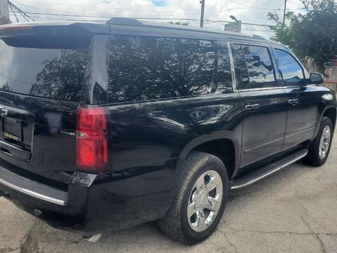 Used 2016 Chevrolet Suburban LTZ image 3