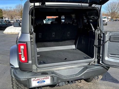 Used 2022 Ford Bronco Badlands image 8