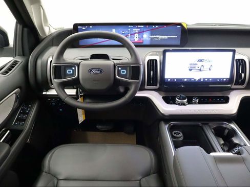 New 2026 Ford Expedition Max Active image 14