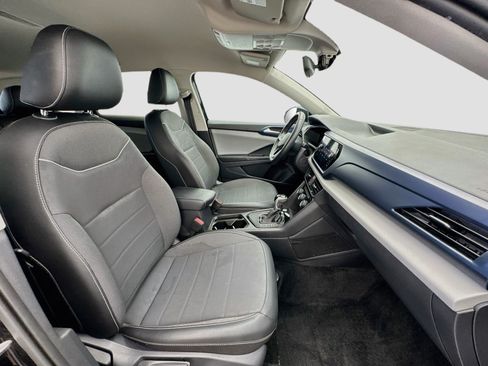 Used 2023 Volkswagen Taos SE FWD image 19