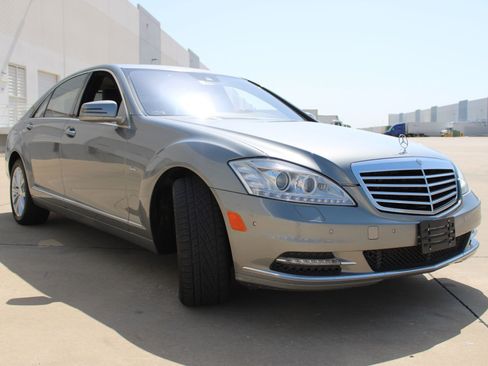 Used 2012 Mercedes-Benz S 350 BlueTEC 4MATIC image 21