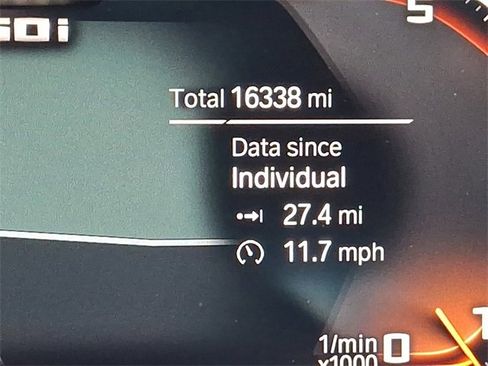 Used 2023 BMW M550i xDrive w/ Executive Package image 23