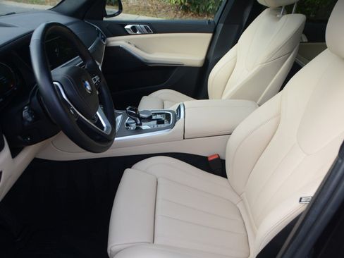 Used 2022 BMW X5 xDrive40i AWD/4WD image 9