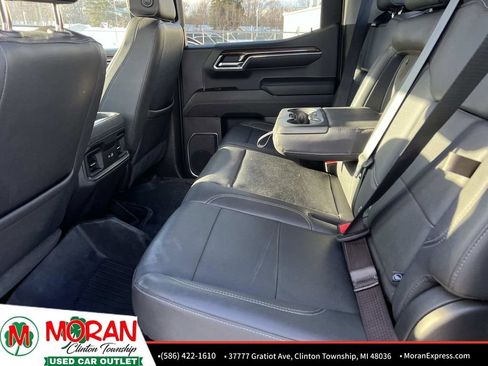 Used 2023 Chevrolet Silverado 1500 LT Trail Boss w/ Convenience Package II image 11