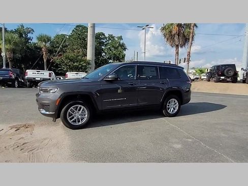 New 2025 Jeep Grand Cherokee L Laredo w/ Luxury Tech Group I image 25