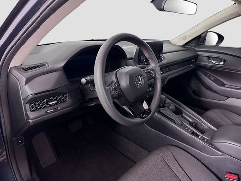 Used 2023 Honda Accord EX image 9