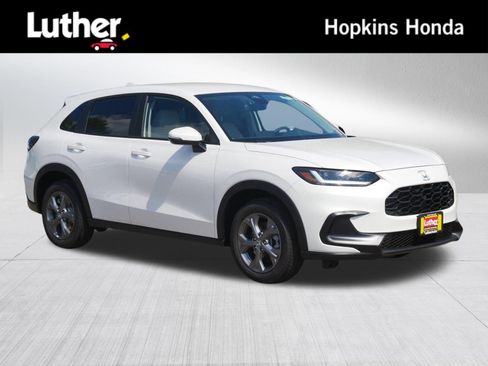 New 2026 Honda HR-V LX image 1