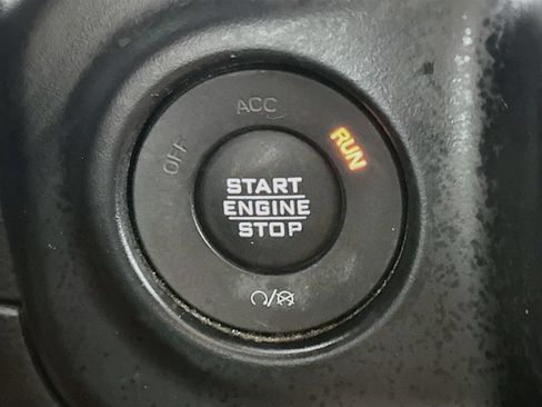 Used 2020 Jeep Wrangler Sport AWD/4WD image 25