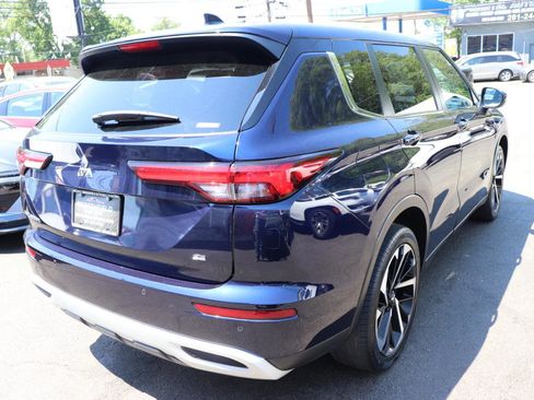 Used 2024 Mitsubishi Outlander AWD image 5