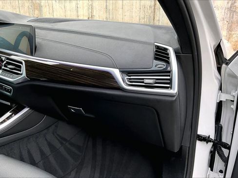 Used 2023 BMW X5 sDrive40i RWD image 19