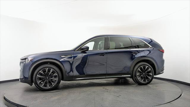 Used 2024 MAZDA CX-90 Plug-In Hybrid w/ Premium Pkg AWD/4WD image 3