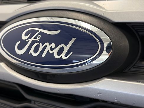 Used 2022 Ford Expedition XLT image 16