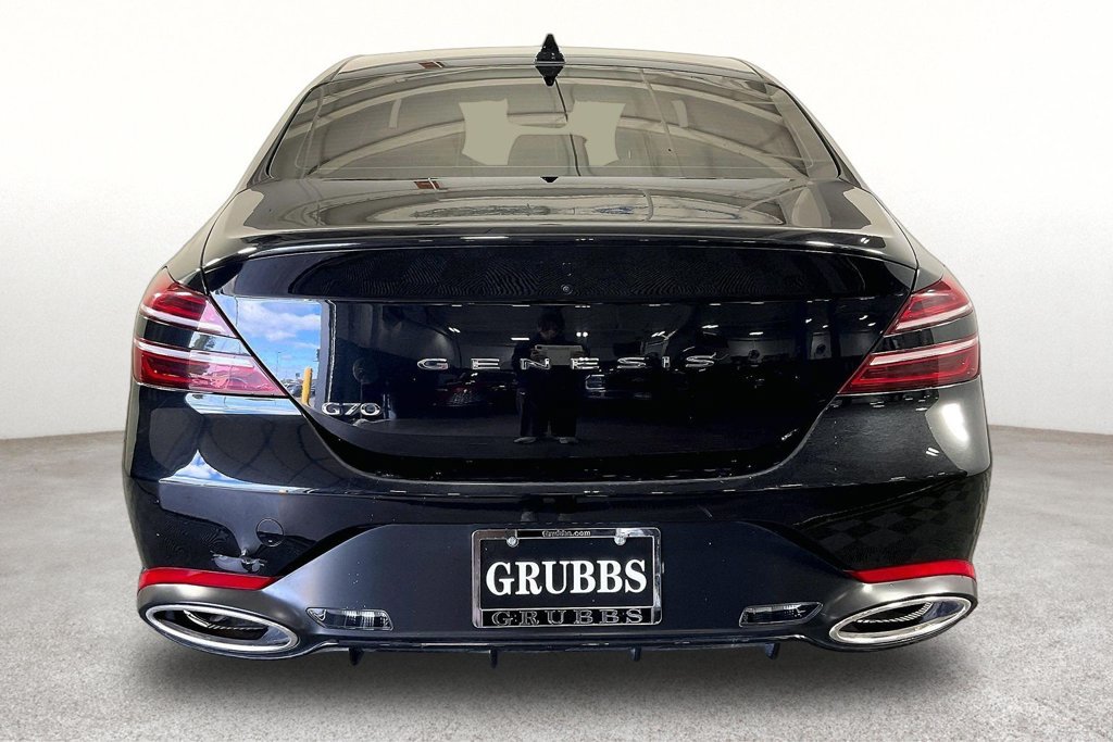 Used 2025 Genesis G70 2.5T RWD image 5