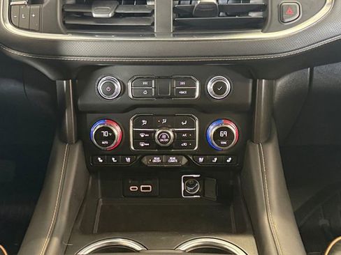 Used 2021 GMC Yukon AT4 w/ AT4 Premium Plus Package image 4