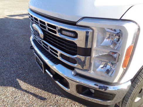 Used 2024 Ford F350 XL w/ XL Chrome Package image 19