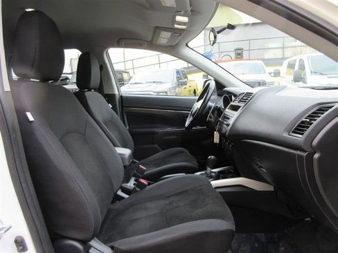 Used 2013 Mitsubishi Outlander Sport ES image 25