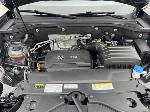 Used 2023 Volkswagen Atlas Cross Sport SE image 11