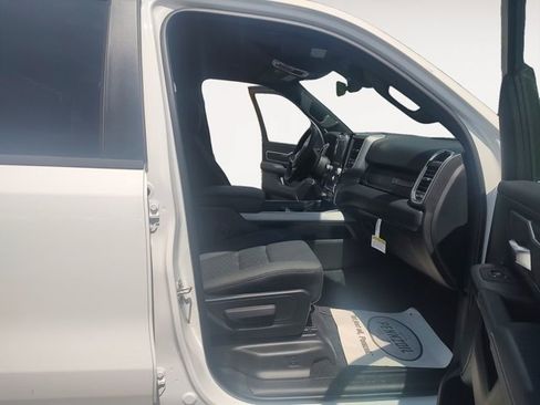 New 2026 RAM 1500 Big Horn AWD/4WD image 15