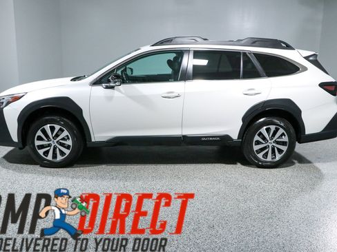 Used 2023 Subaru Outback Premium AWD/4WD image 10