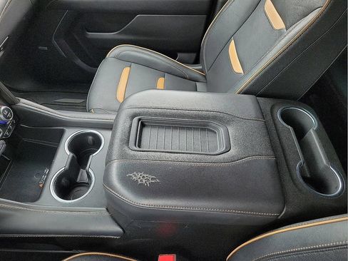 Used 2023 GMC Yukon AT4 AWD/4WD image 20