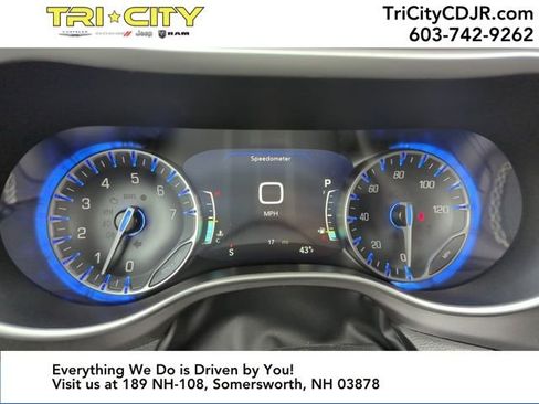 New 2026 Chrysler Voyager LX image 15