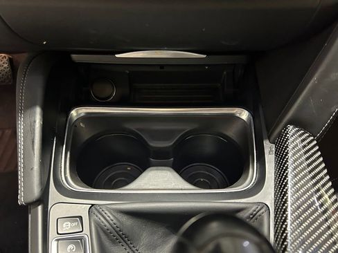 Used 2019 BMW M4 Coupe w/ Competition Package RWD image 18