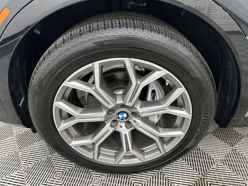 Used 2021 BMW X7 xDrive40i AWD/4WD image 13