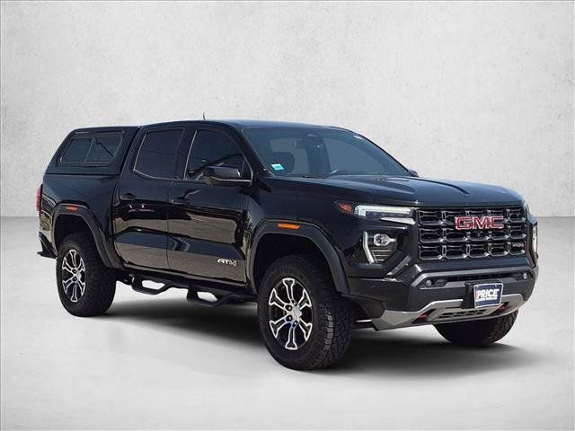 Used 2023 GMC Canyon AT4 w/ AT4 Premium Package AWD/4WD image 3