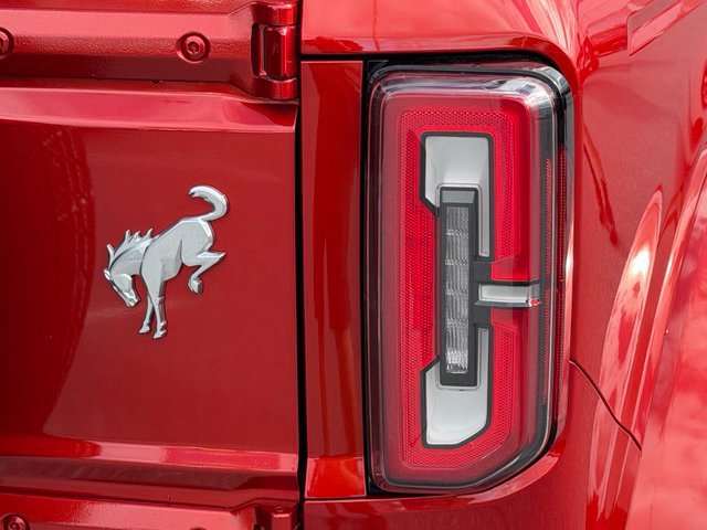 Used 2023 Ford Bronco Outer Banks AWD/4WD image 23
