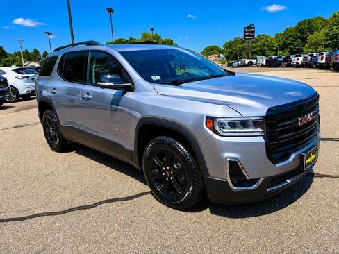 Used 2022 GMC Acadia AT4 w/ Technology Package AWD/4WD image 8
