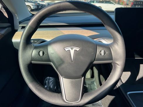 Used 2022 Tesla Model 3 image 31