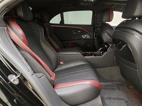 Certified 2024 Bentley Flying Spur W12 image 27