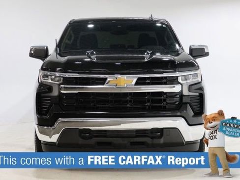 Used 2024 Chevrolet Silverado 1500 LT AWD/4WD image 2