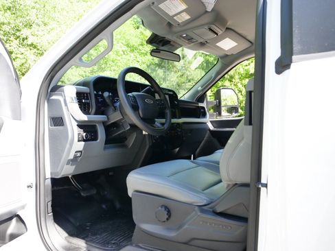 Used 2023 Ford F350 XL w/ XL Chrome Package AWD/4WD image 19