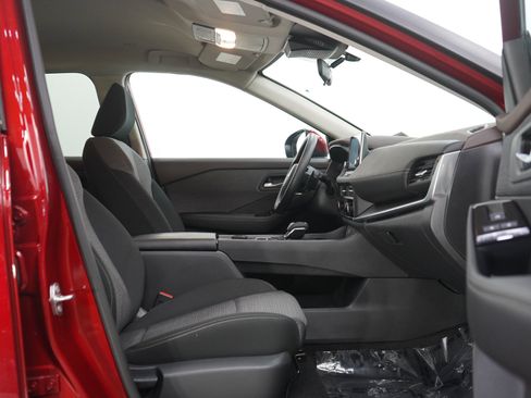 Used 2023 Nissan Rogue SV AWD/4WD image 11