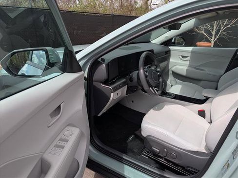 Certified 2024 Hyundai Kona SEL AWD/4WD image 24