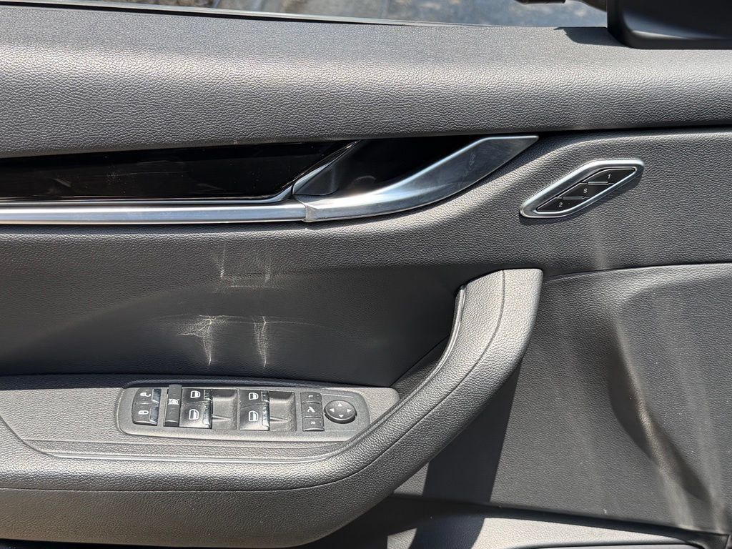 Used 2023 Maserati Levante Modena AWD/4WD image 30