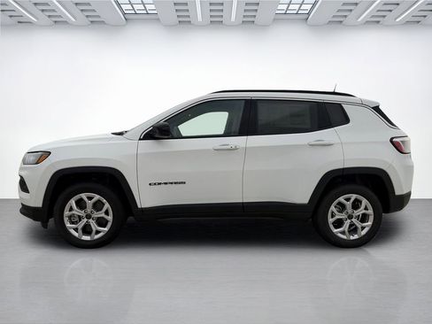 New 2026 Jeep Compass Latitude AWD/4WD image 8