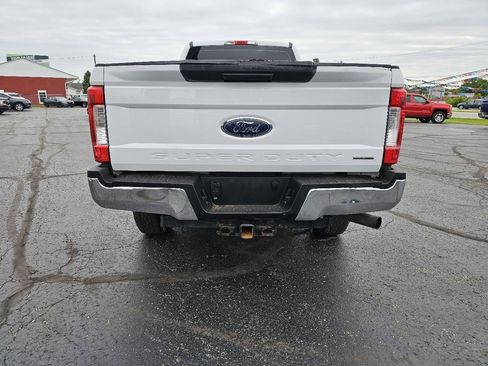 Used 2017 Ford F250 XL w/ Power Equipment Group AWD/4WD image 31