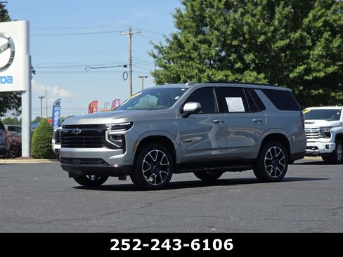 Used 2025 Chevrolet Tahoe RST w/ Advanced Technology Package AWD/4WD image 3