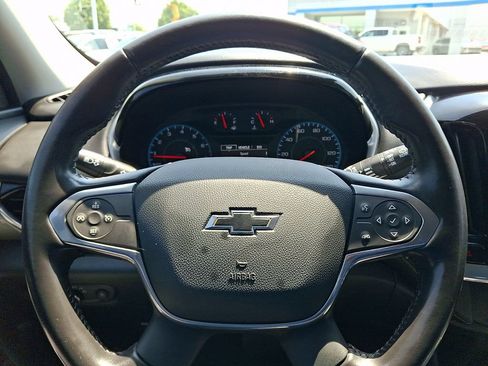 Used 2020 Chevrolet Traverse LT FWD image 20